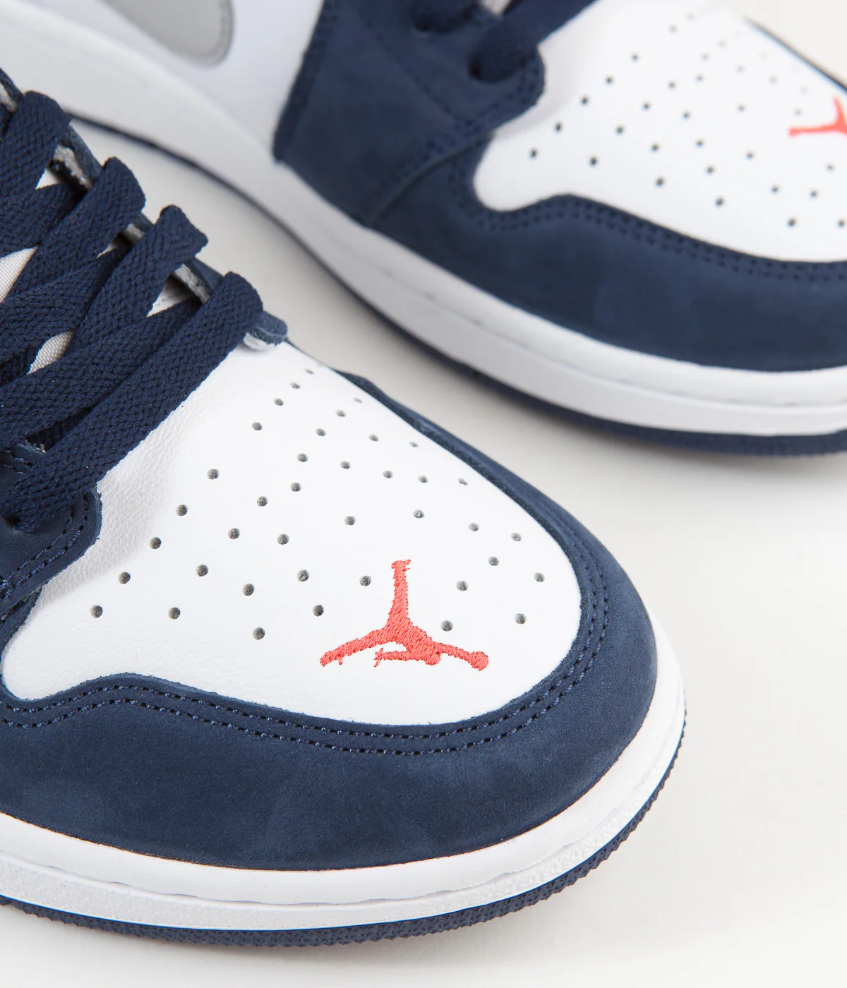 Nike SB x Air Jordan 1 Low Shoes - Midnight Navy / Metallic Silver - White - Image 4