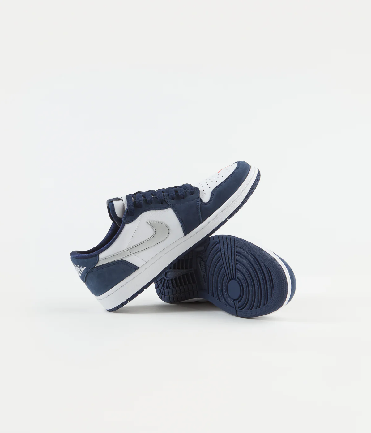Nike SB x Air Jordan 1 Low Shoes - Midnight Navy / Metallic Silver - White - Image 6