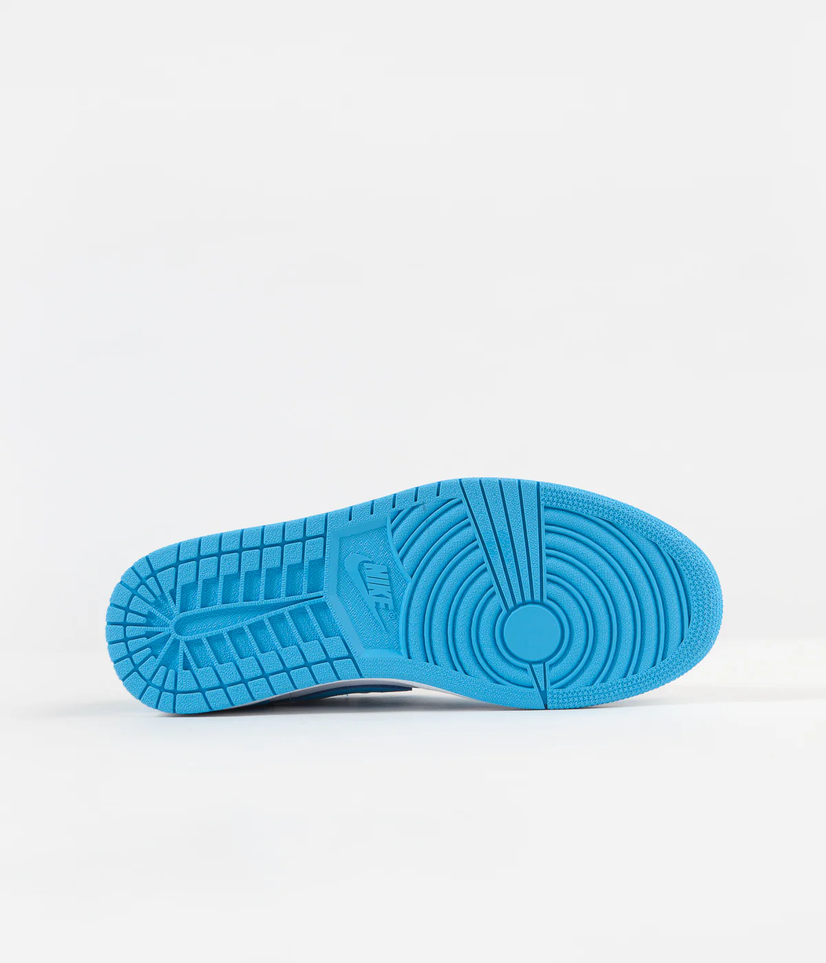 Nike SB x Air Jordan 1 Low UNC Shoes - Dark Powder Blue / Dark Powder Blue - White - Image 6