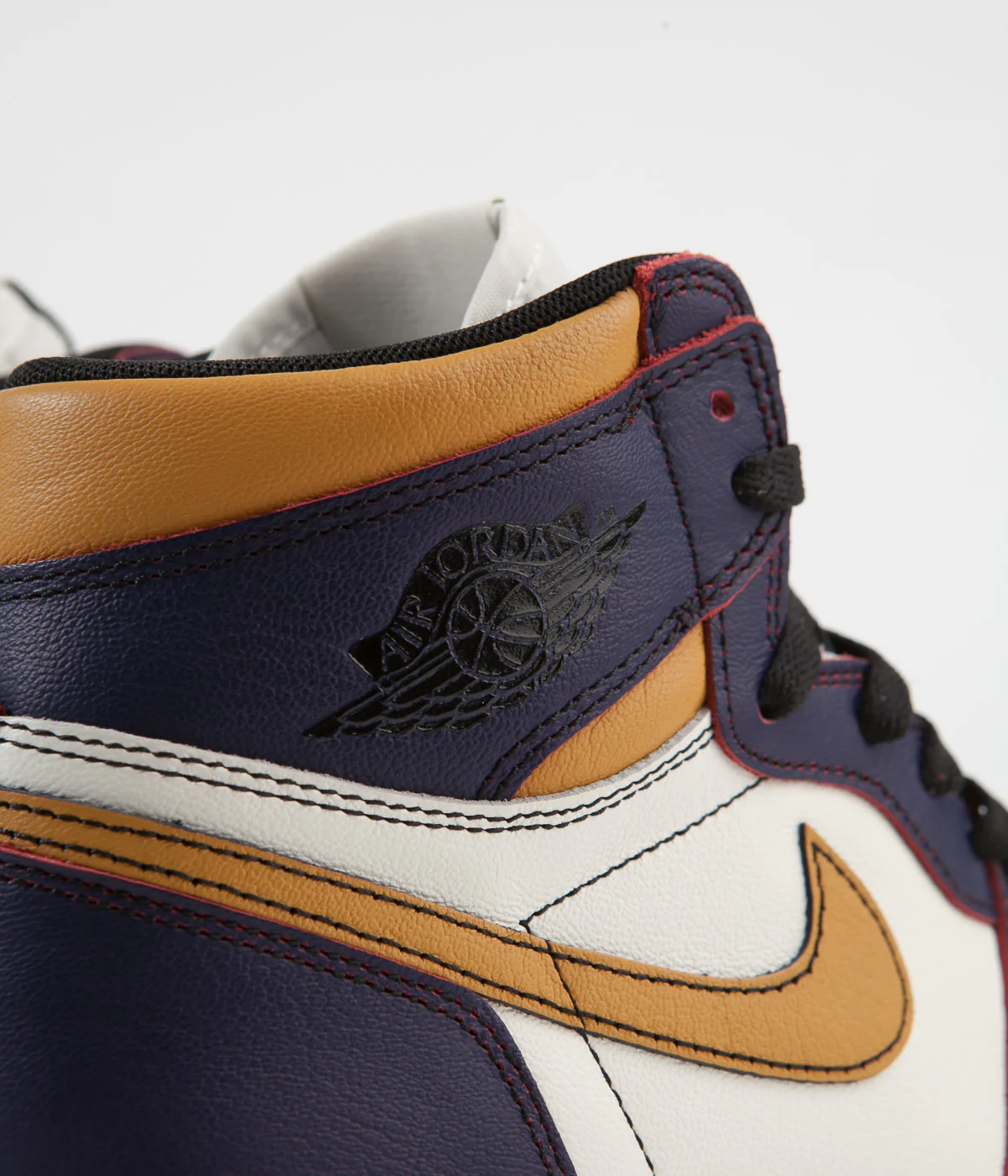 Nike SB Air Jordan 1 OG Defiant Shoes - Court Purple / Black - Sail - University Gold - Image 5