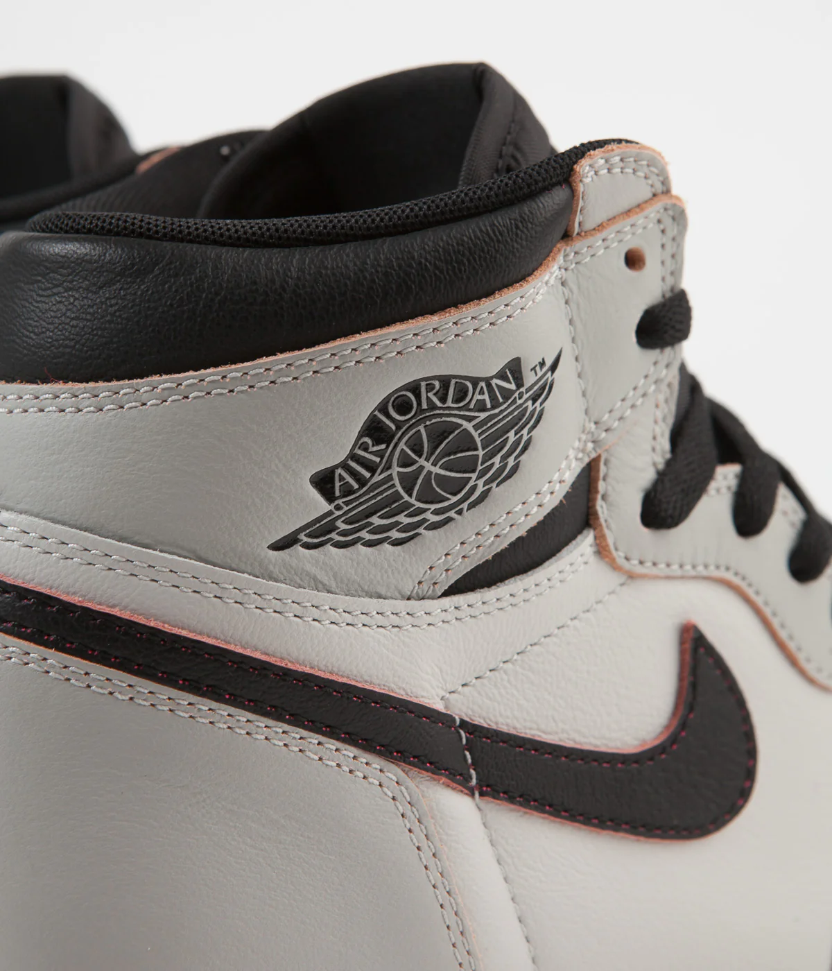 Nike SB Air Jordan 1 OG Defiant Shoes - Light Bone / Black - Crimson Tint - Hyper Pink - Image 5