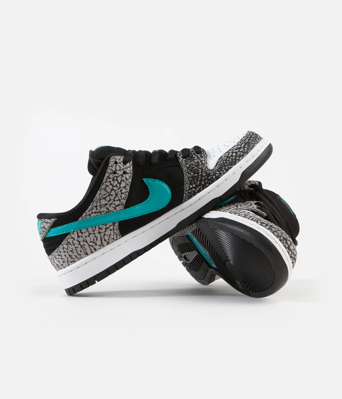 Nike SB Dunk Low Pro 'Elephant' Shoes - Medium Grey / Clear Jade - Black - White - Image 5