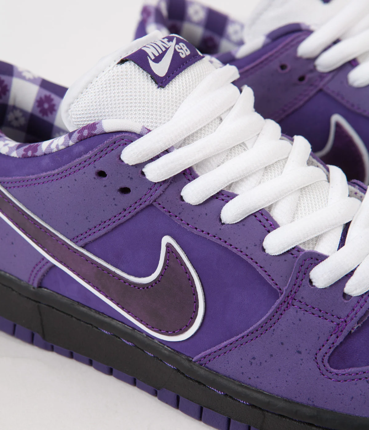 Nike SB x Concepts Dunk Low Pro OG 'Purple Lobster' Shoes - Voltage Purple / Voltage Purple - Image 3