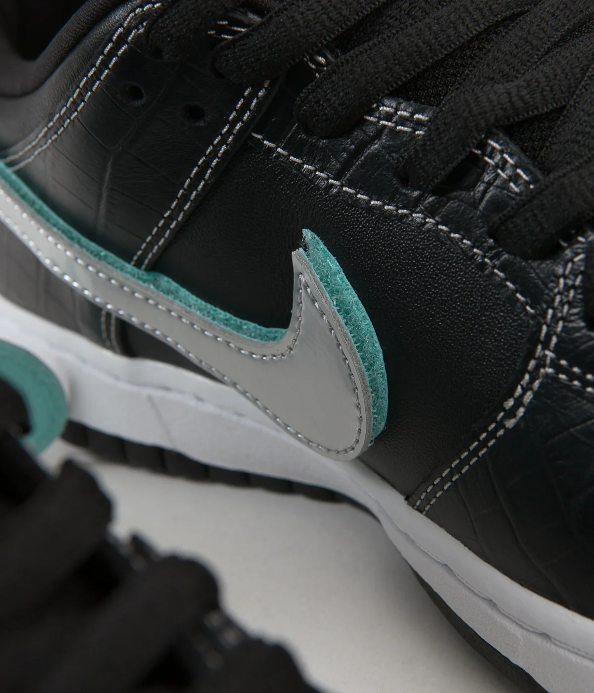 Nike SB x Diamond Dunk Low Pro OG Shoes - Black / Chrome - Black - Tropical Twist - Image 6