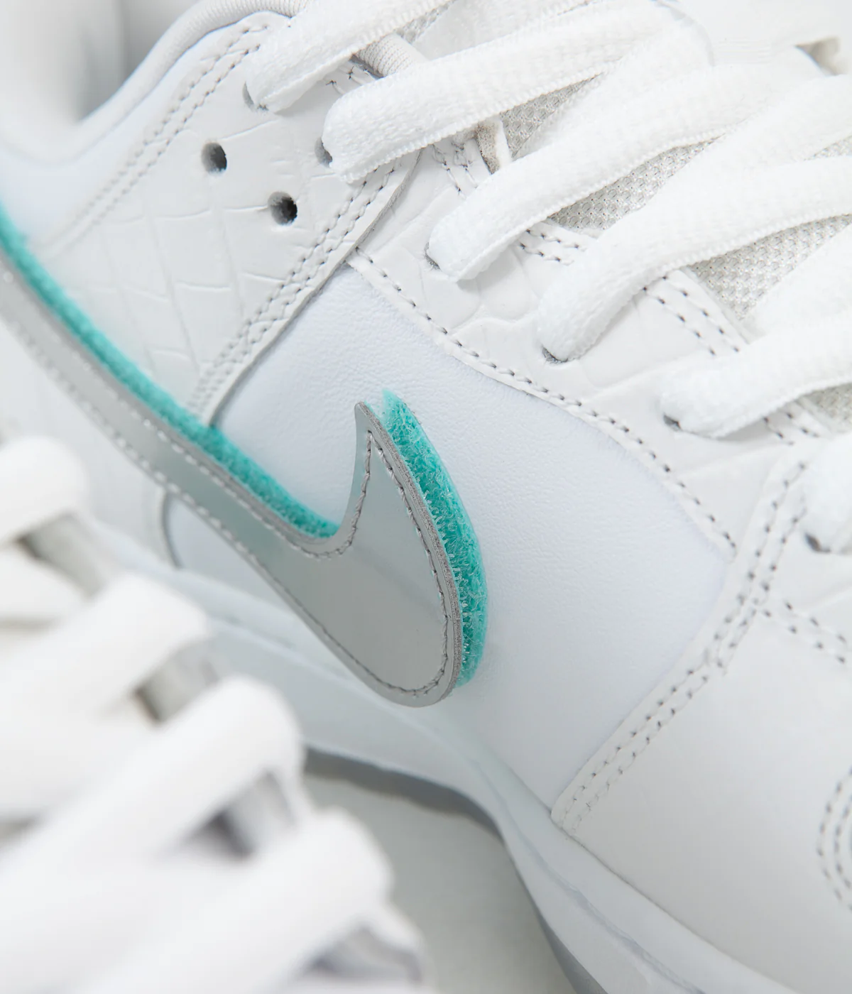 Nike SB x Diamond Dunk Low Pro OG Shoes - White / Chrome - White - Tropical Twist - Image 6