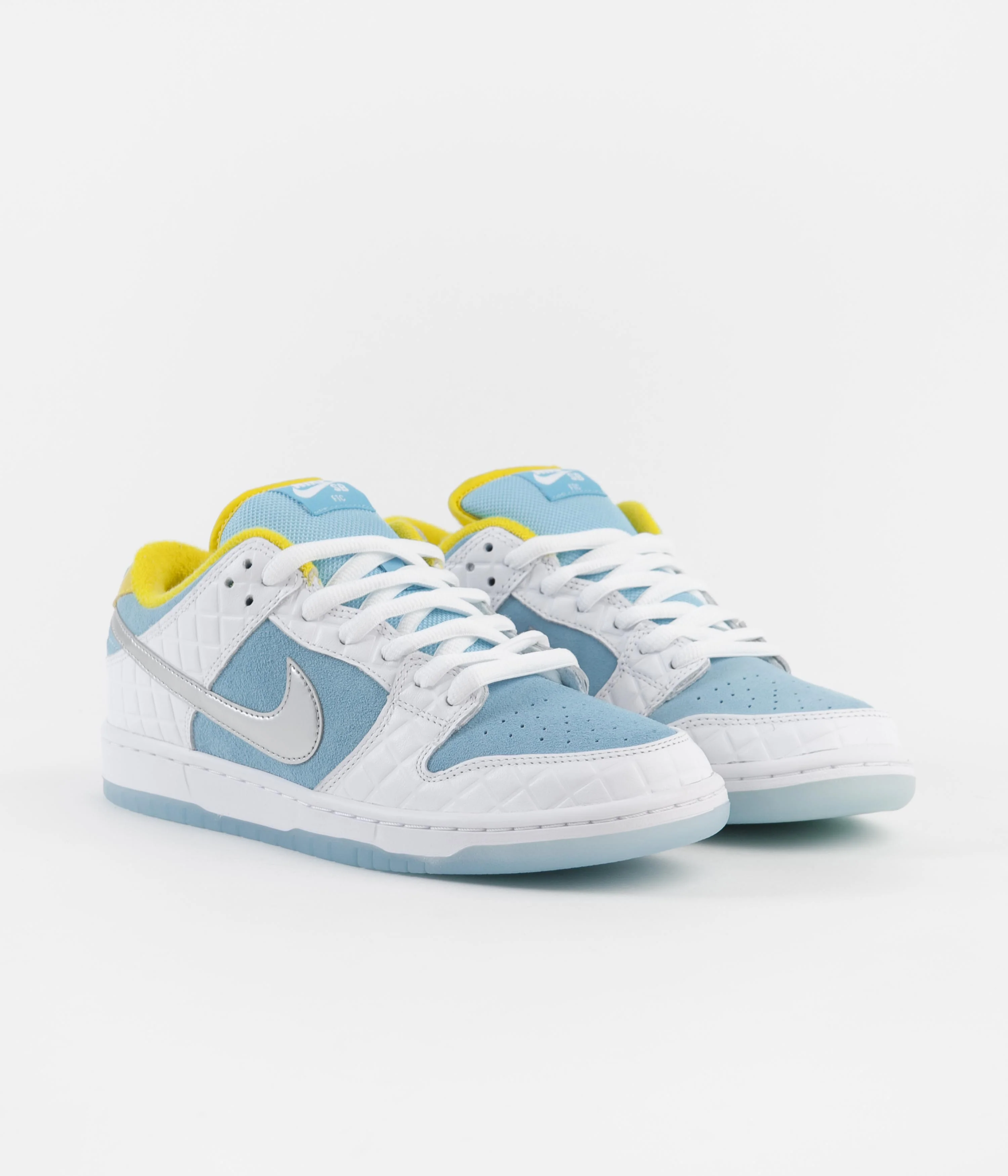 Nike SB x FTC Dunk Low Pro Shoes - Lagoon Pulse / Metallic Silver - Image 2