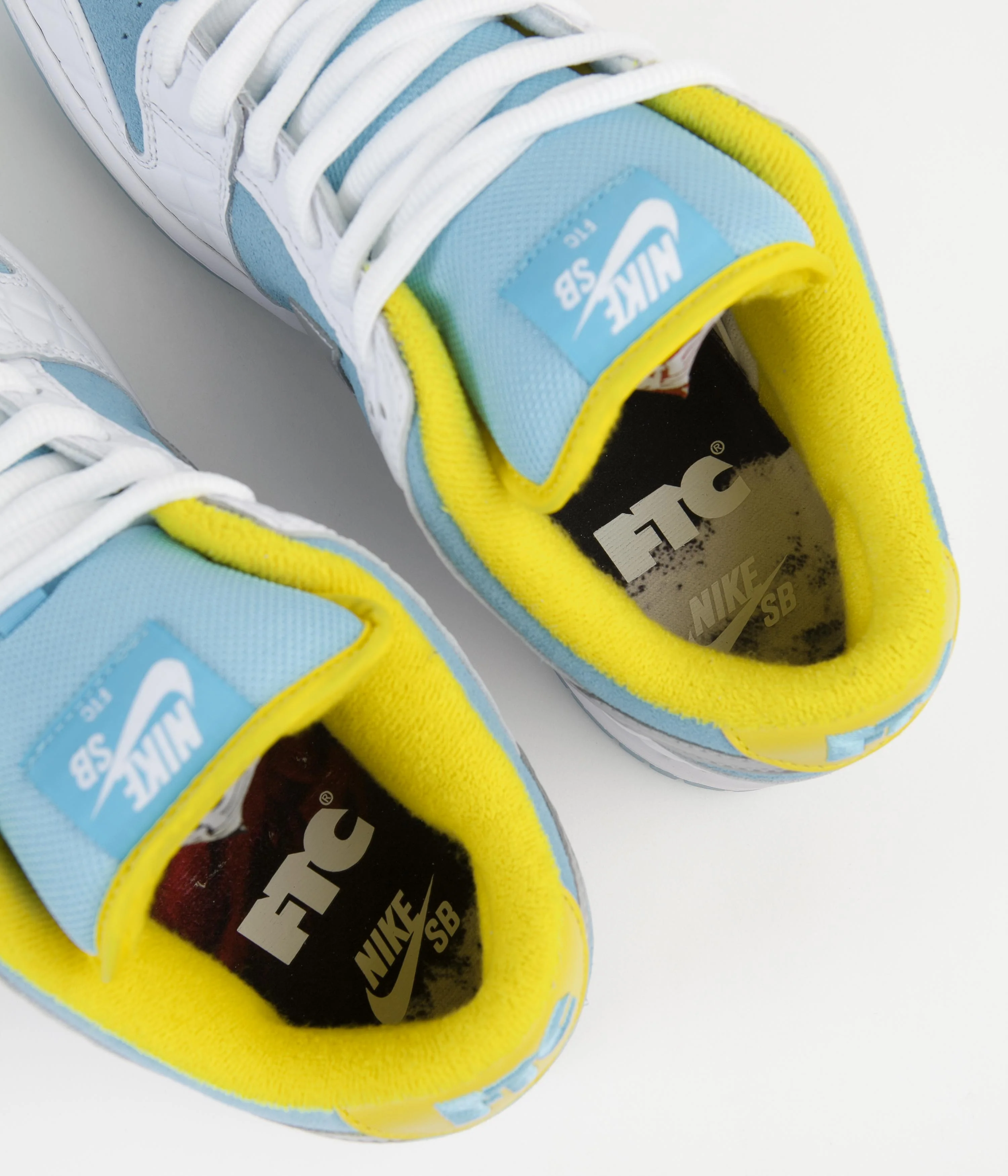 Nike SB x FTC Dunk Low Pro Shoes - Lagoon Pulse / Metallic Silver - Image 7