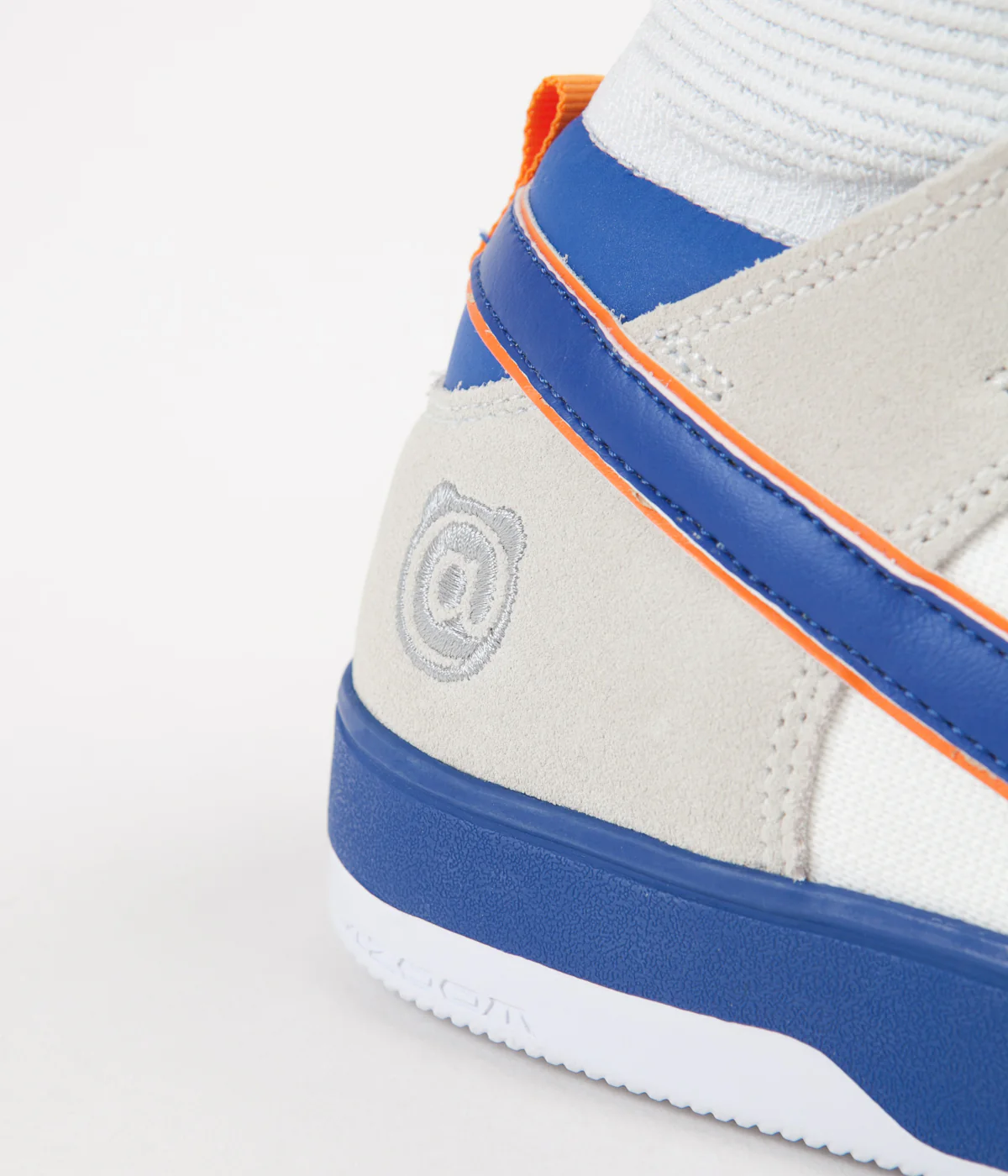 Nike SB x Medicom Dunk High Elite QS Shoes - White / College Blue - White - Gold Post - Image 3