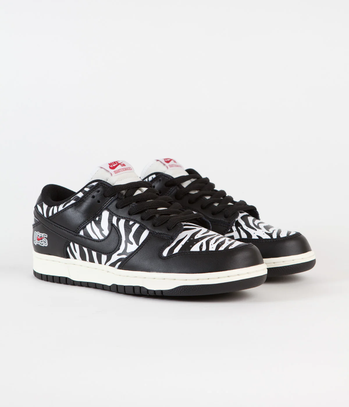Nike SB x Quartersnacks Dunk Low OG Shoes - Black / White - Image 2