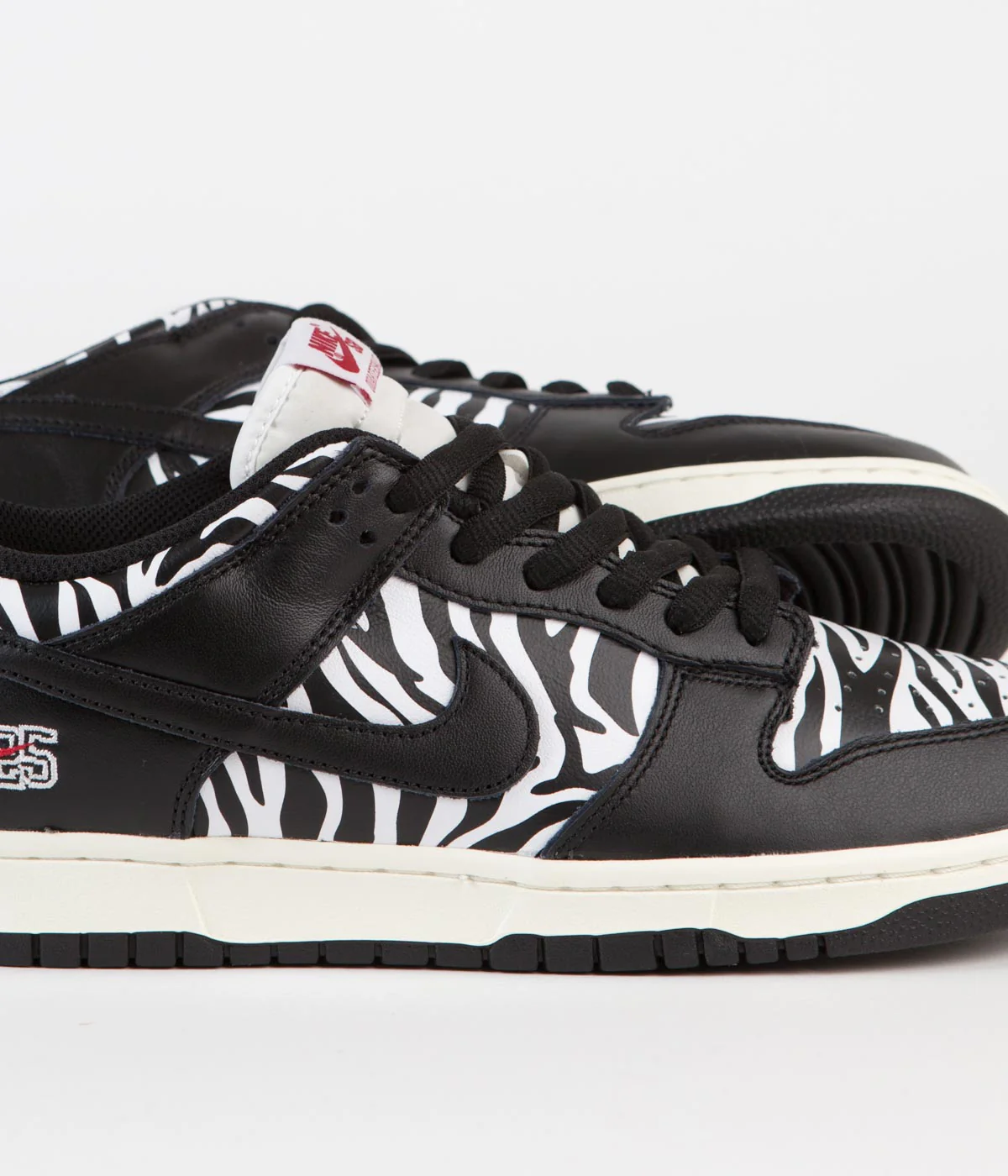 Nike SB x Quartersnacks Dunk Low OG Shoes - Black / White - Image 3