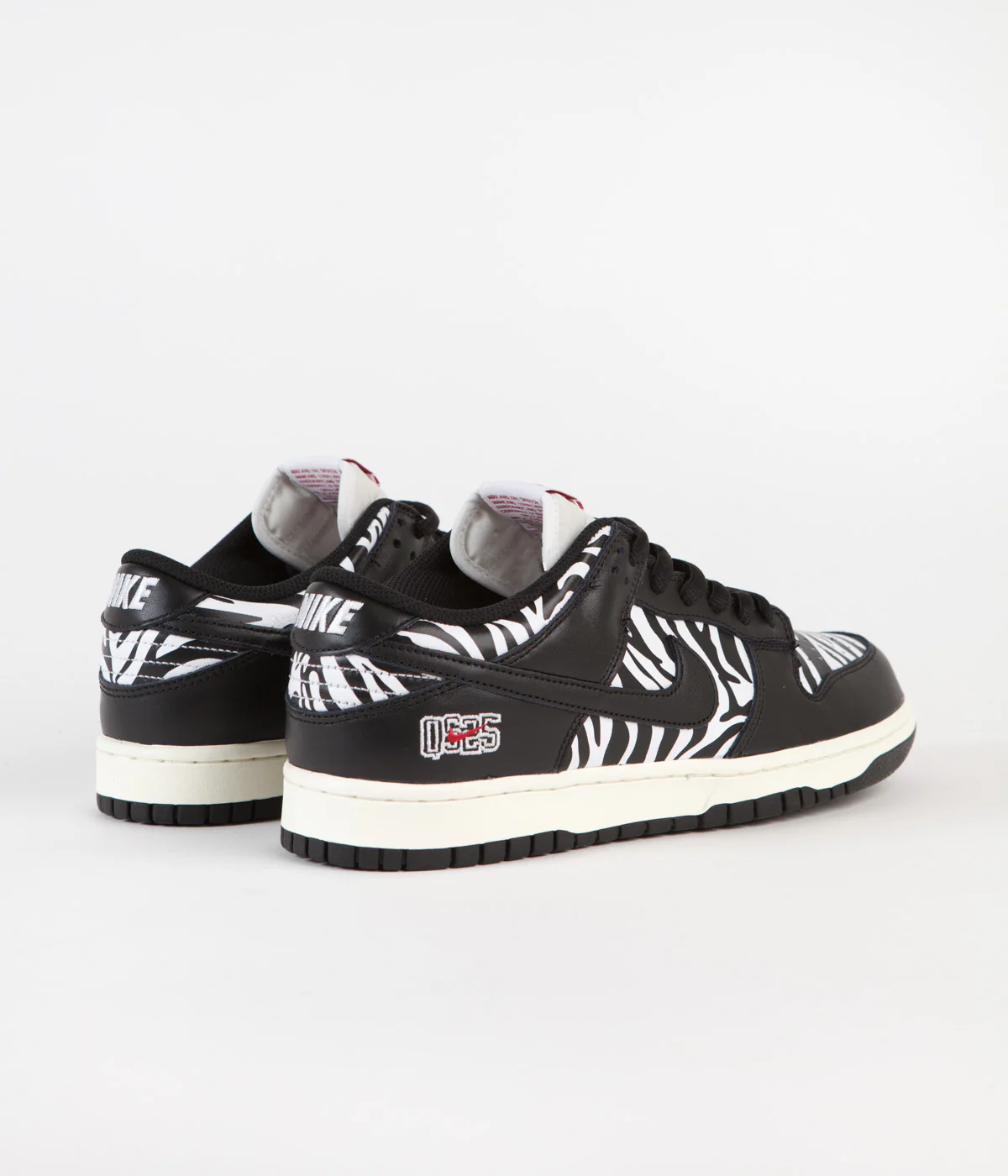 Nike SB x Quartersnacks Dunk Low OG Shoes - Black / White - Image 4